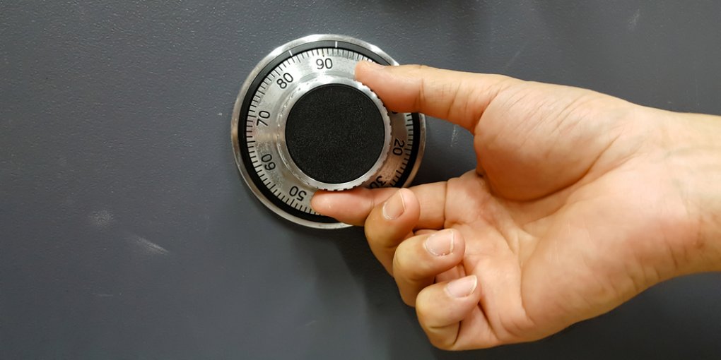 Safe Unlocking