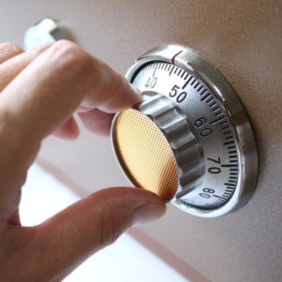 Safe Unlocking